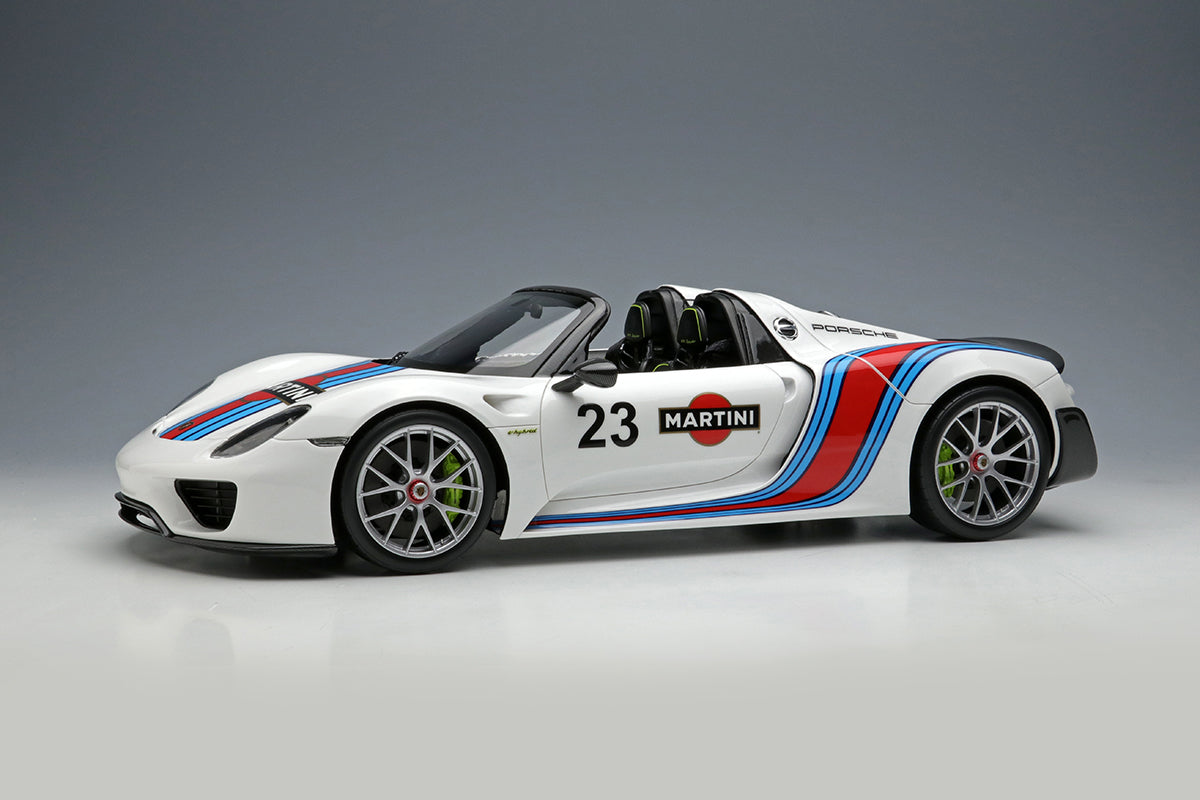 Make Up Co., Ltd / Eidolon 2011 Porsche 918 Spyder Weissach Martini Livery WITH DISPLAY 1:18