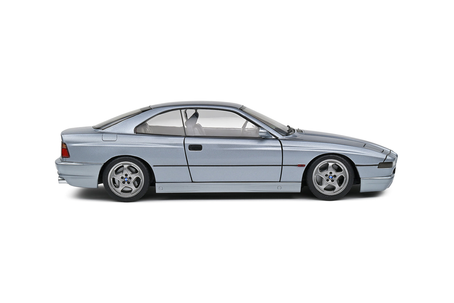 Solido 1992 BMW E31 850 CSi Coupe Arctic Silver Metallic 1:18