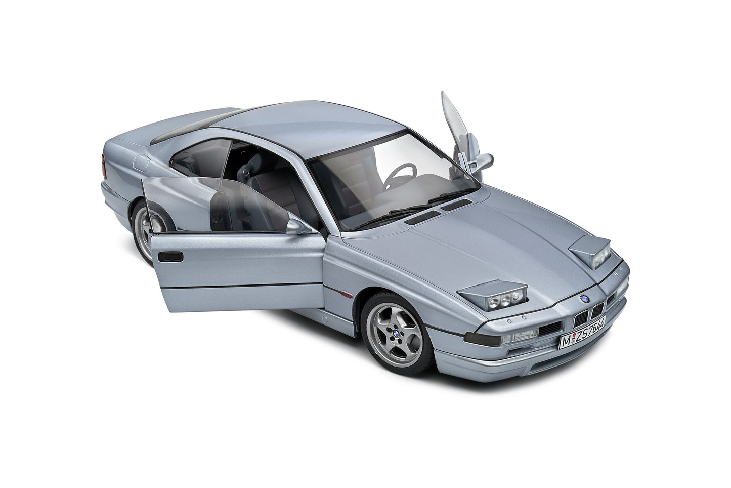 Solido 1992 BMW E31 850 CSi Coupe Arctic Silver Metallic 1:18