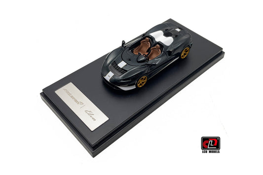 1:64 McLaren ELVA (Green and White)