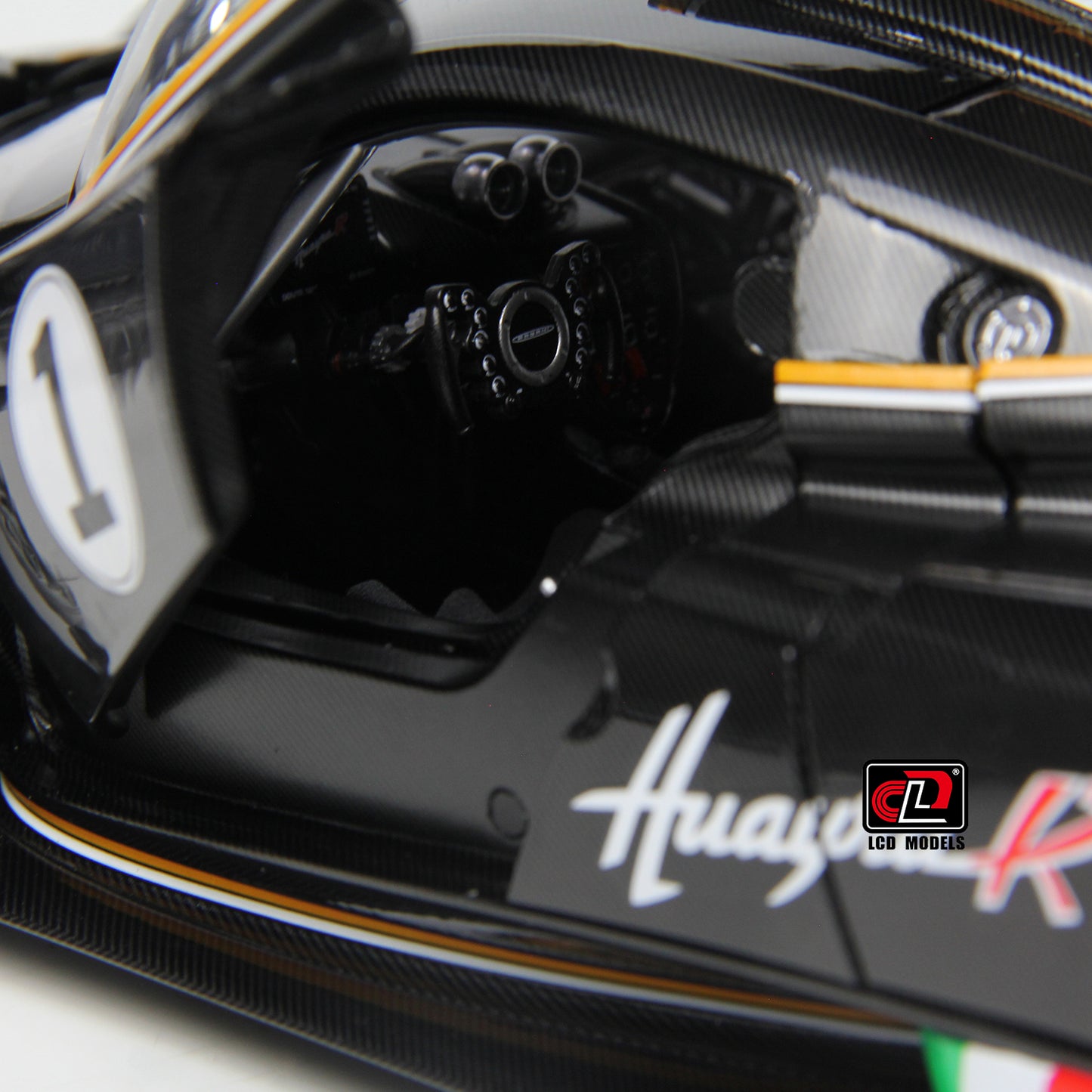 LCD Pagani Huayra R Pearl Black Carbon 1:18