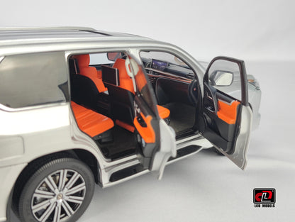 LCD 2021 Lexus LX570 Silver Metallic 1:18