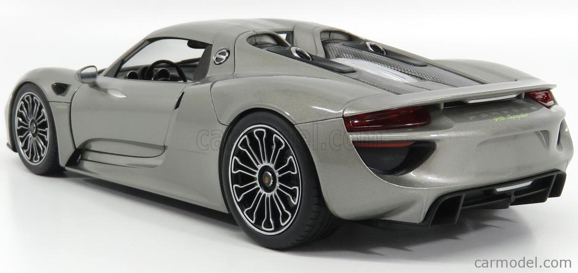 Welly 2015 Porsche 918 Spyder Hardtop (Closed) Grey Metallic 1:18