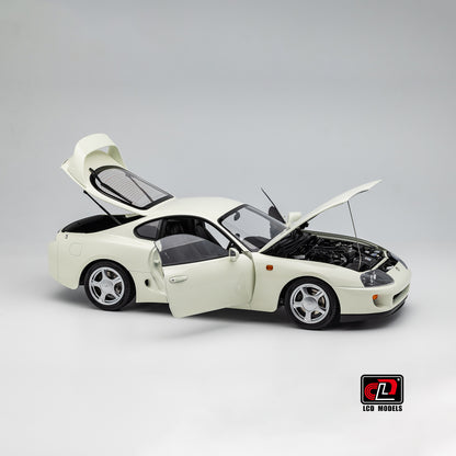 LCD Toyota Supra A80 (White color) *Comes with a lift!!* 1:18