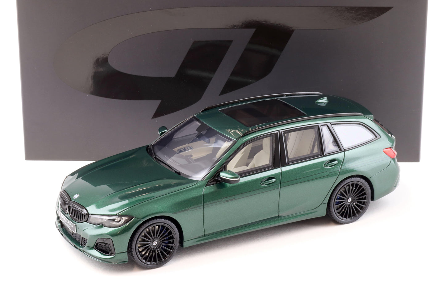 GT Spirit 2019 Alpina B3 Biturbo 3 Series Touring Wagon Green Metallic 1:18