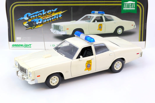 Greenlight 1975 Plymouth Fury Mississippi Highway Patrol Smokey & the Bandit Beige 1:18