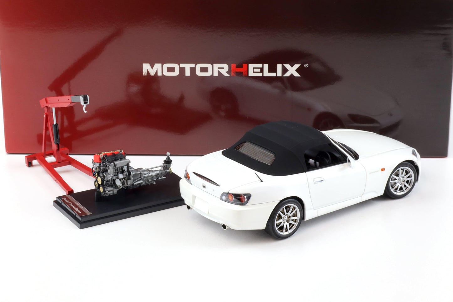 Motorhelix 2000 Honda S2000 (AP2) w/ Engine & Convertible Tops, Grand Prix White 1:18 LIMITED