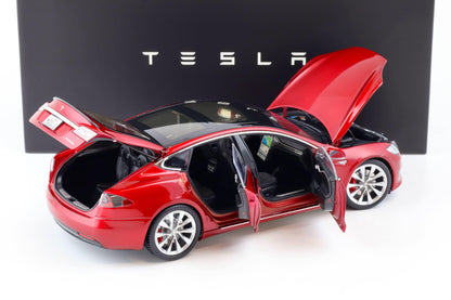 Original Tesla Model S P100D Multi-Coat Red DEALER VERSION 1:18