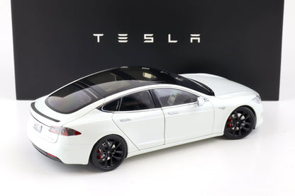 Original Tesla Model S P100D Pearl White Diecast DEALER VERSION 1:18