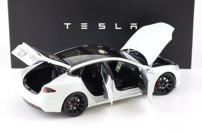 Original Tesla Model S P100D Pearl White Diecast DEALER VERSION 1:18