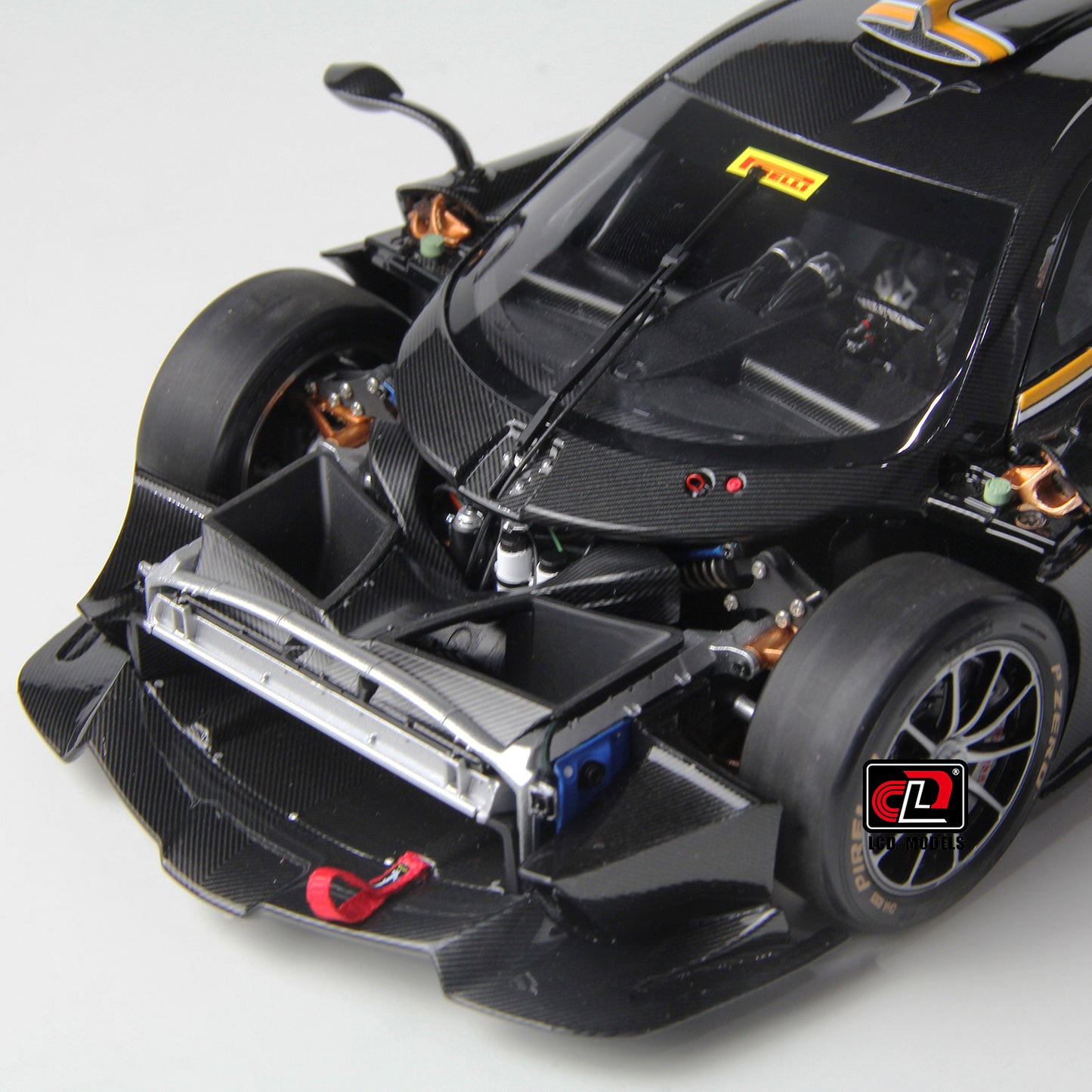 LCD Pagani Huayra R Pearl Black Carbon 1:18