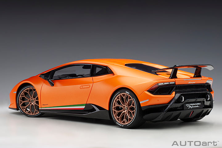 AUTOart Lamborghini Huracan Performante Arancio Anthaeus (Matte Orange) 1:12