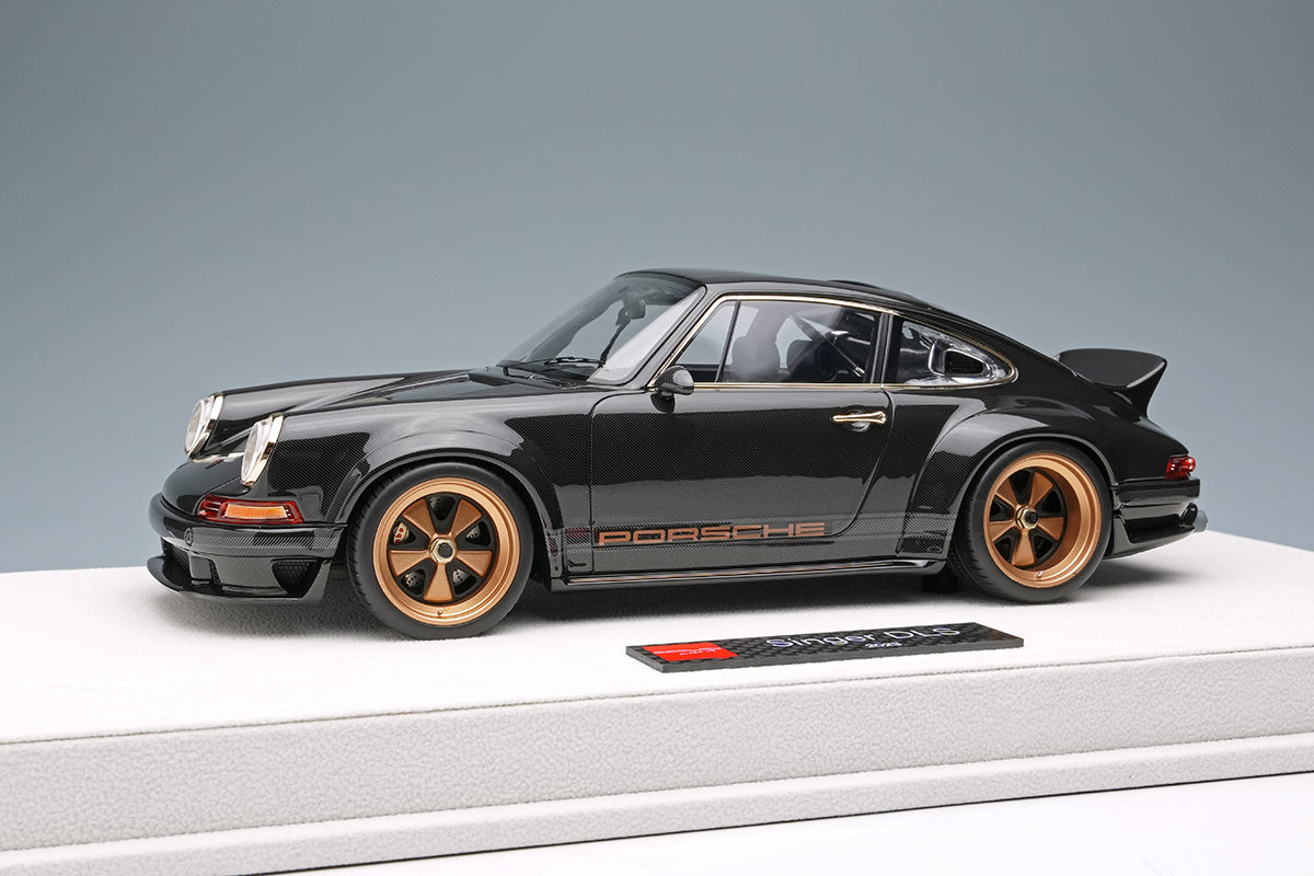 Make Up Co., Ltd / Eidolon 2023 Porsche 911 Singer DLS Full Exposed Carbon Fiber WITH DISPLAY 1:18