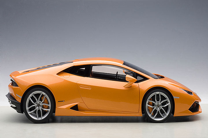 AUTOart Lamborghini Huracan LP610-4 Arancio Borealis 4-Layer (Pearl Orange Metallic) 1:12