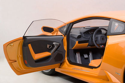 AUTOart Lamborghini Huracan LP610-4 Arancio Borealis 4-Layer (Pearl Orange Metallic) 1:12