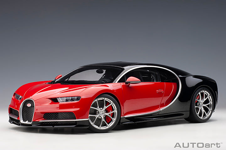 AUTOart 2017 Bugatti Chiron Italian Red w/ Nocturne Black 1:12