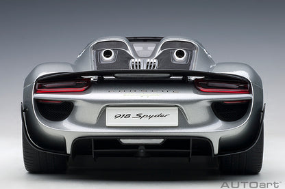 AUTOart Porsche 918 Spyder Weissach Package, GT Silver Metallic 1:12