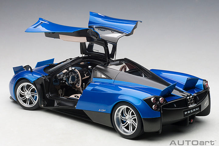 AUTOart Pagani Huayra Blue Metallic w/ Silver Wheels 1:12