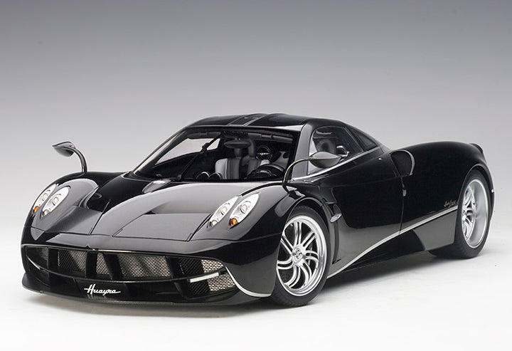 AUTOart Pagani Huayra Gloss Black & Silver Stripes w/ Silver Wheels 1:12