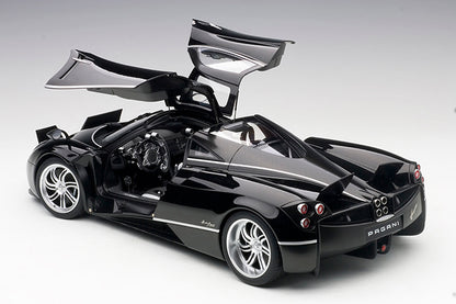 AUTOart Pagani Huayra Gloss Black & Silver Stripes w/ Silver Wheels 1:12