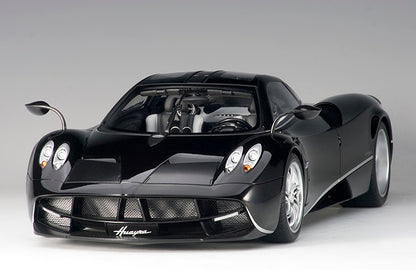 AUTOart Pagani Huayra Gloss Black & Silver Stripes w/ Silver Wheels 1:12