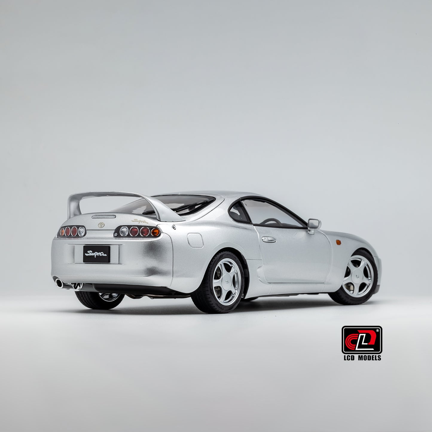 LCD Toyota Supra A80 (Silver color) *Comes with a lift!!* 1:18