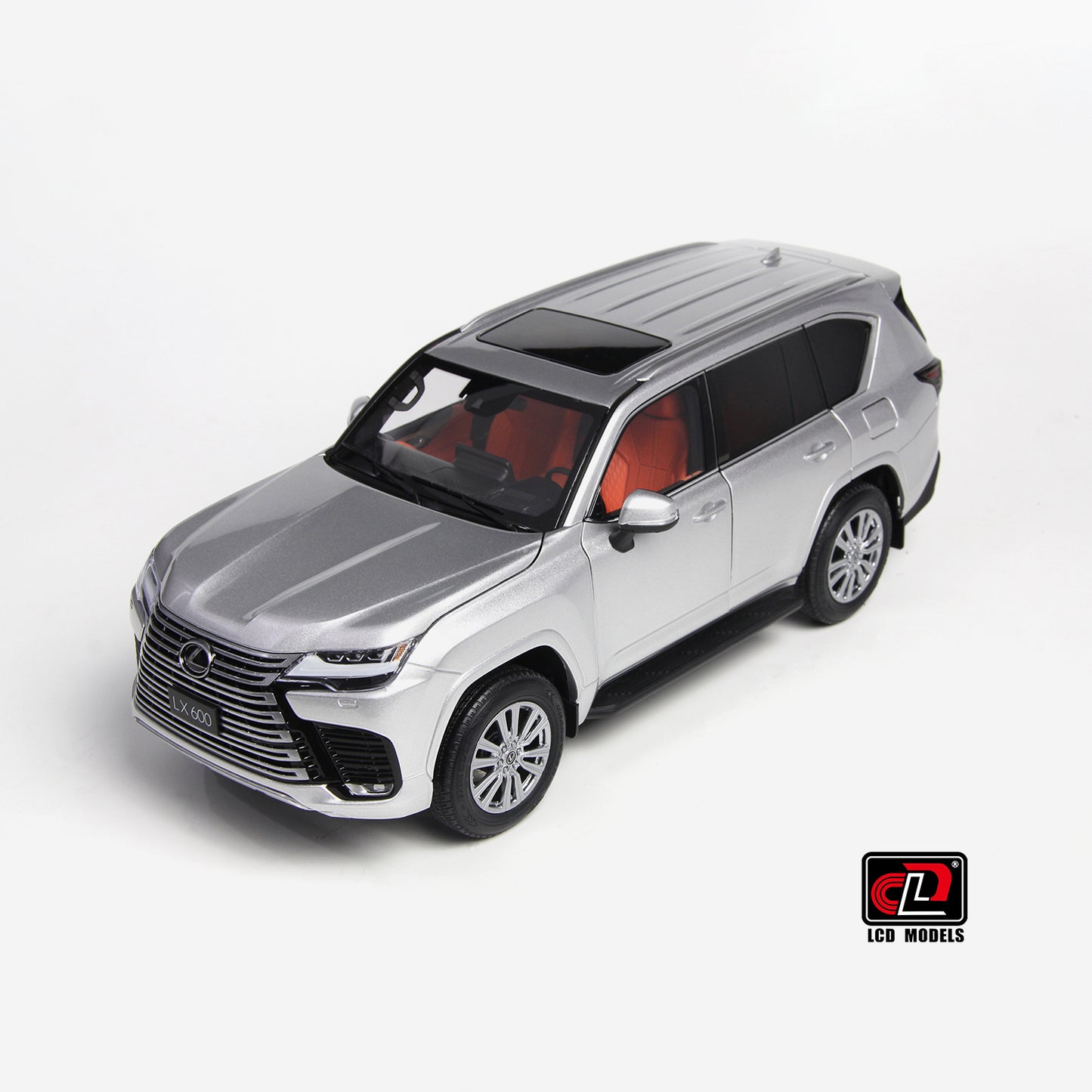 LCD 2024 Lexus LX600 Silver Metallic 1:18