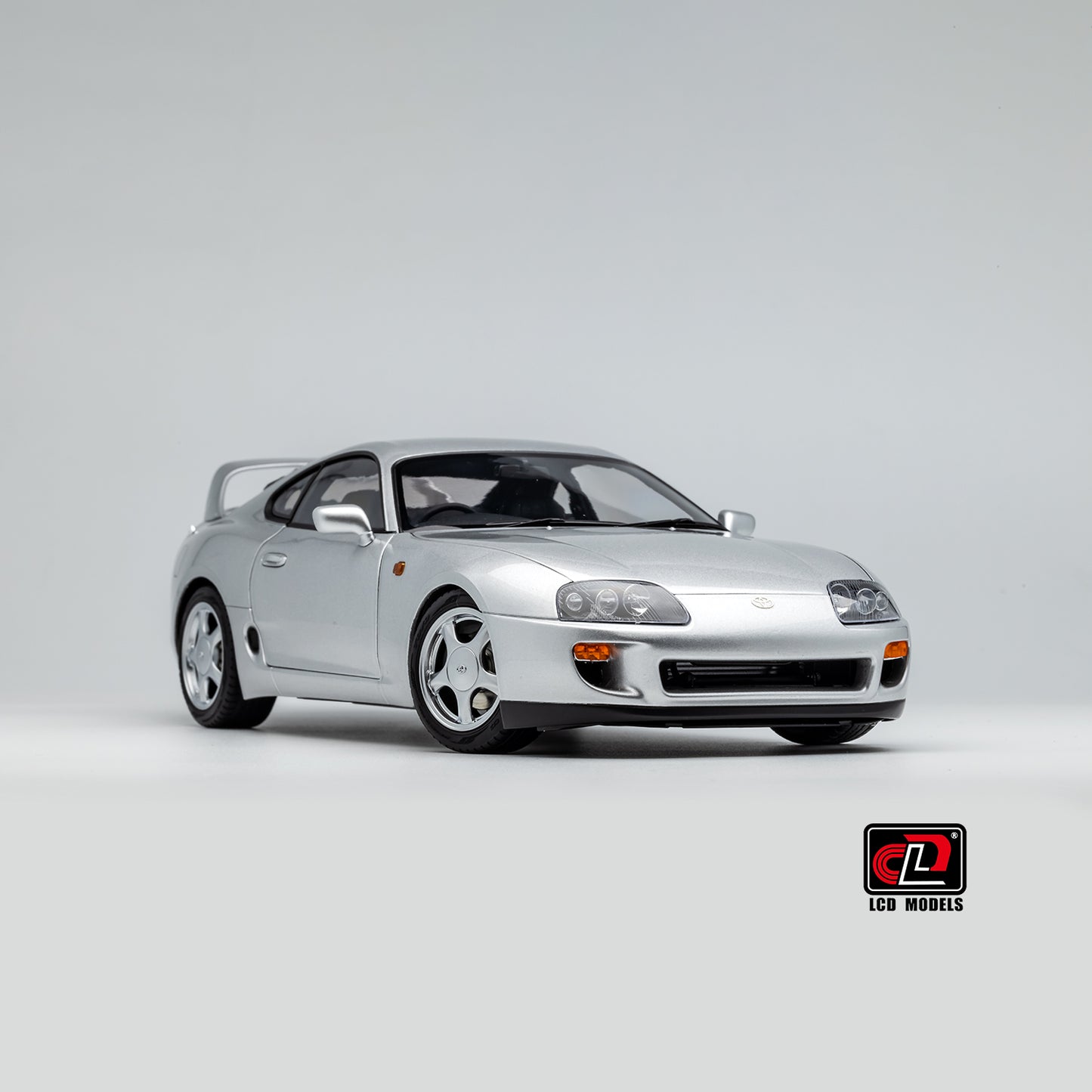 LCD Toyota Supra A80 (Silver color) *Comes with a lift!!* 1:18