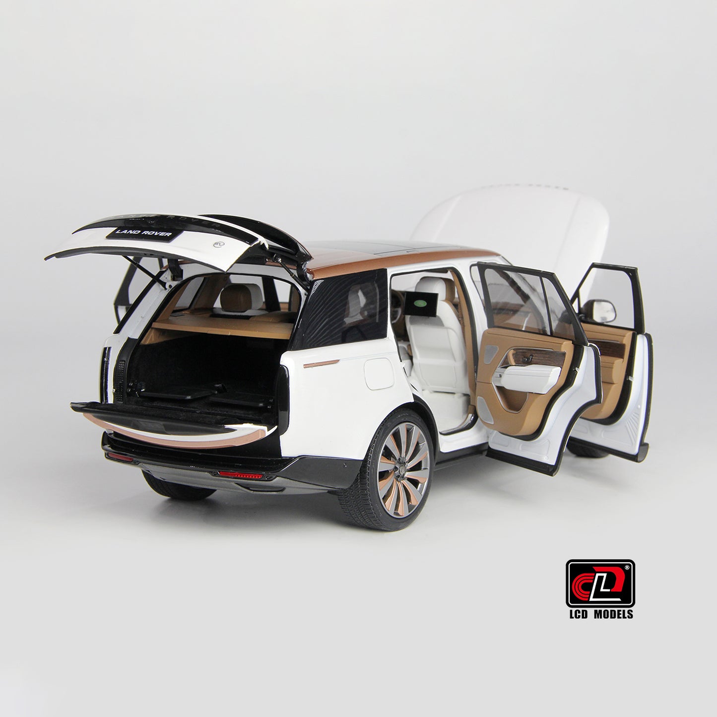 LCD 2022 Land Rover Range Rover SVA White w/ Bronze Accents 1:18