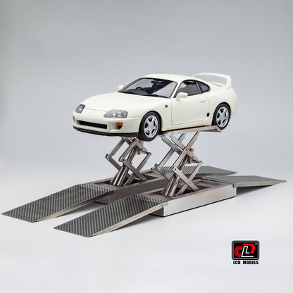 LCD Toyota Supra A80 (White color) *Comes with a lift!!* 1:18