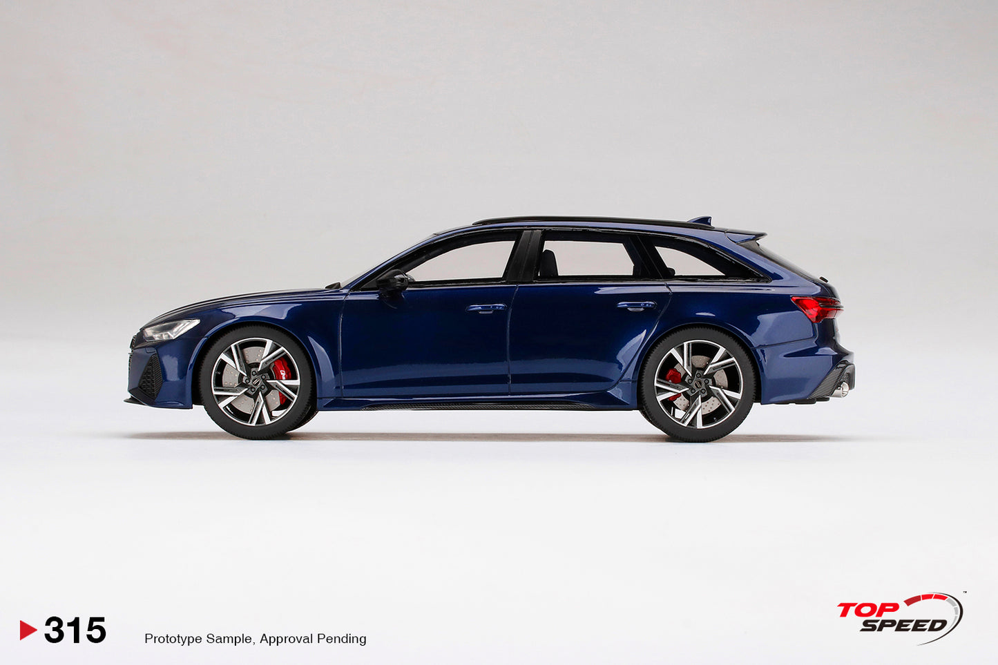 Topspeed 1:18 Audi RS 6 Avant Carbon Black Navarra Blue Metallic