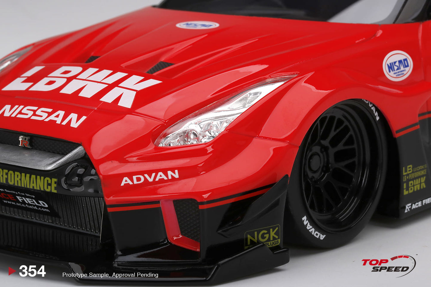 Topspeed 1:18 LB-Silhouette WORKS GTR NISSAN 35GT-RR Ver.1  Red/Black