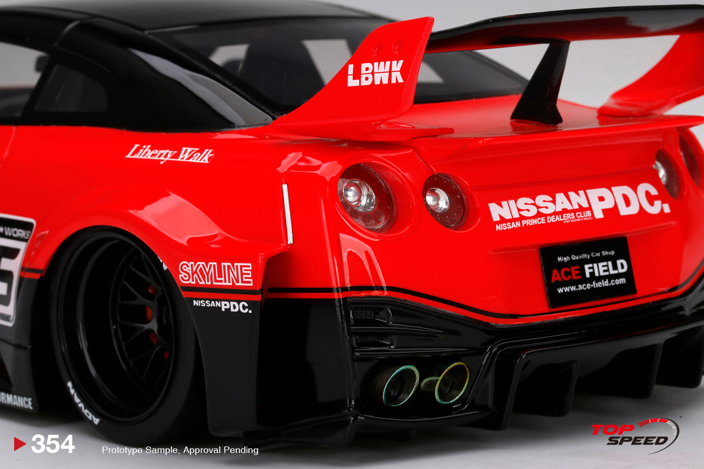 Topspeed 1:18 LB-Silhouette WORKS GTR NISSAN 35GT-RR Ver.1  Red/Black