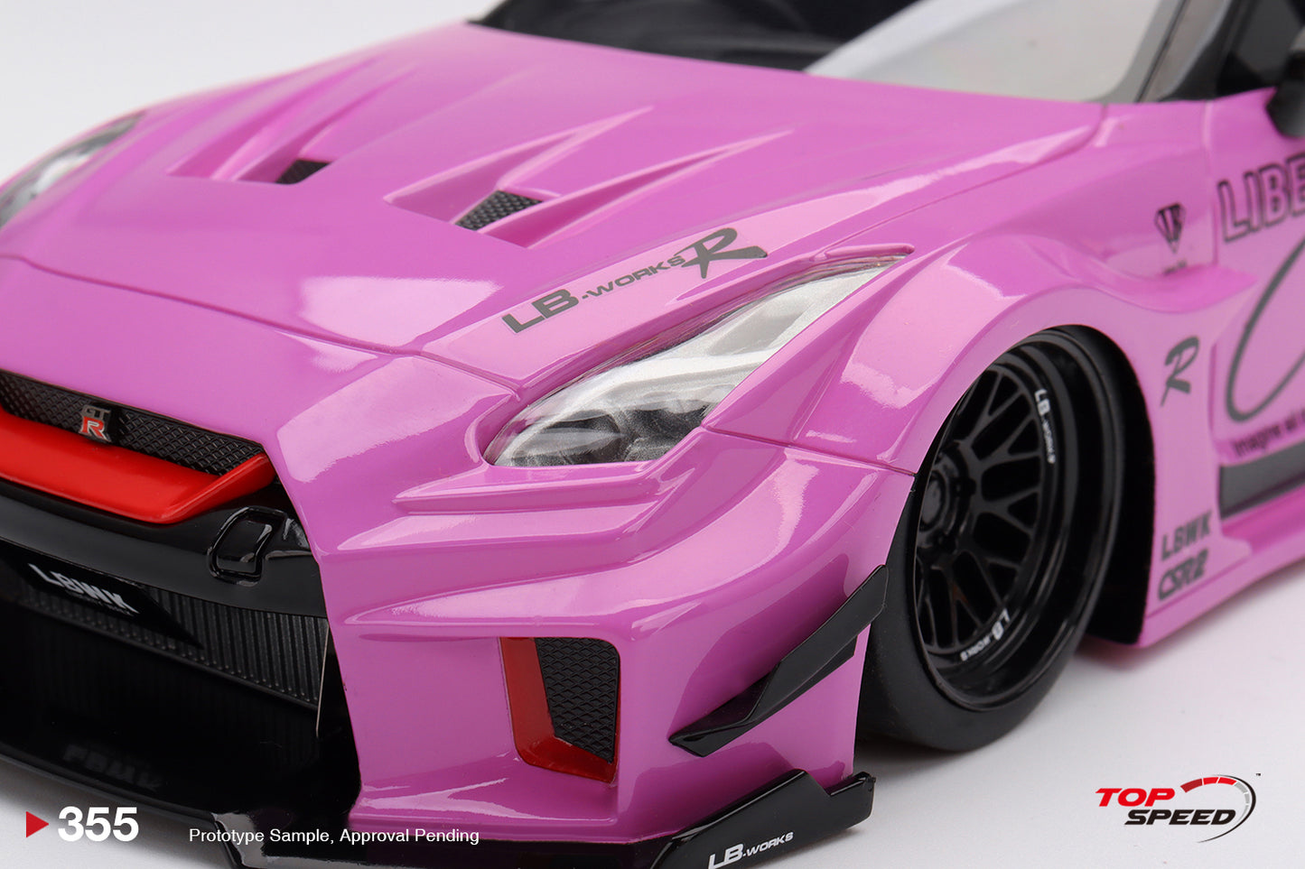 Topspeed 1:18 LB-Silhouette WORKS GTR NISSAN 35GT-RR Ver.1 "Class"