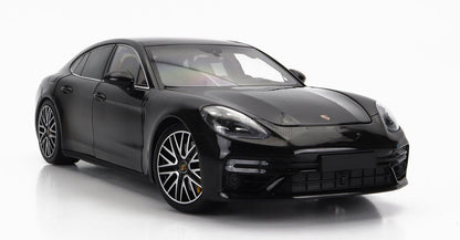 Minichamps 2020 Porsche Panamera Turbo S Black 1:18