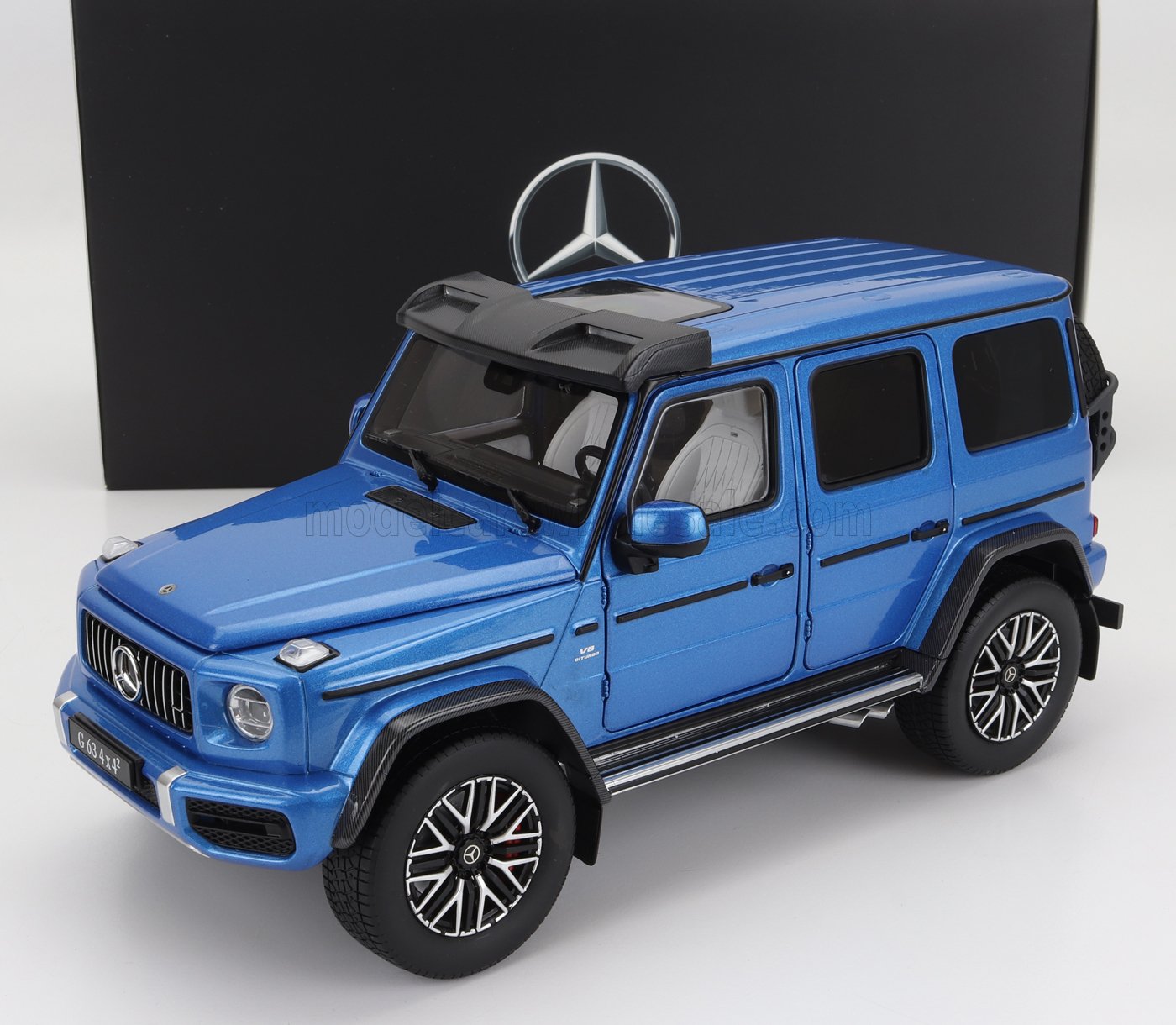 I-Scale 2020 Mercedes-Benz G63 4x4 G-Class (W463) 4.0 V8 Biturbo 585cv AMG South Sea Blue 1:18