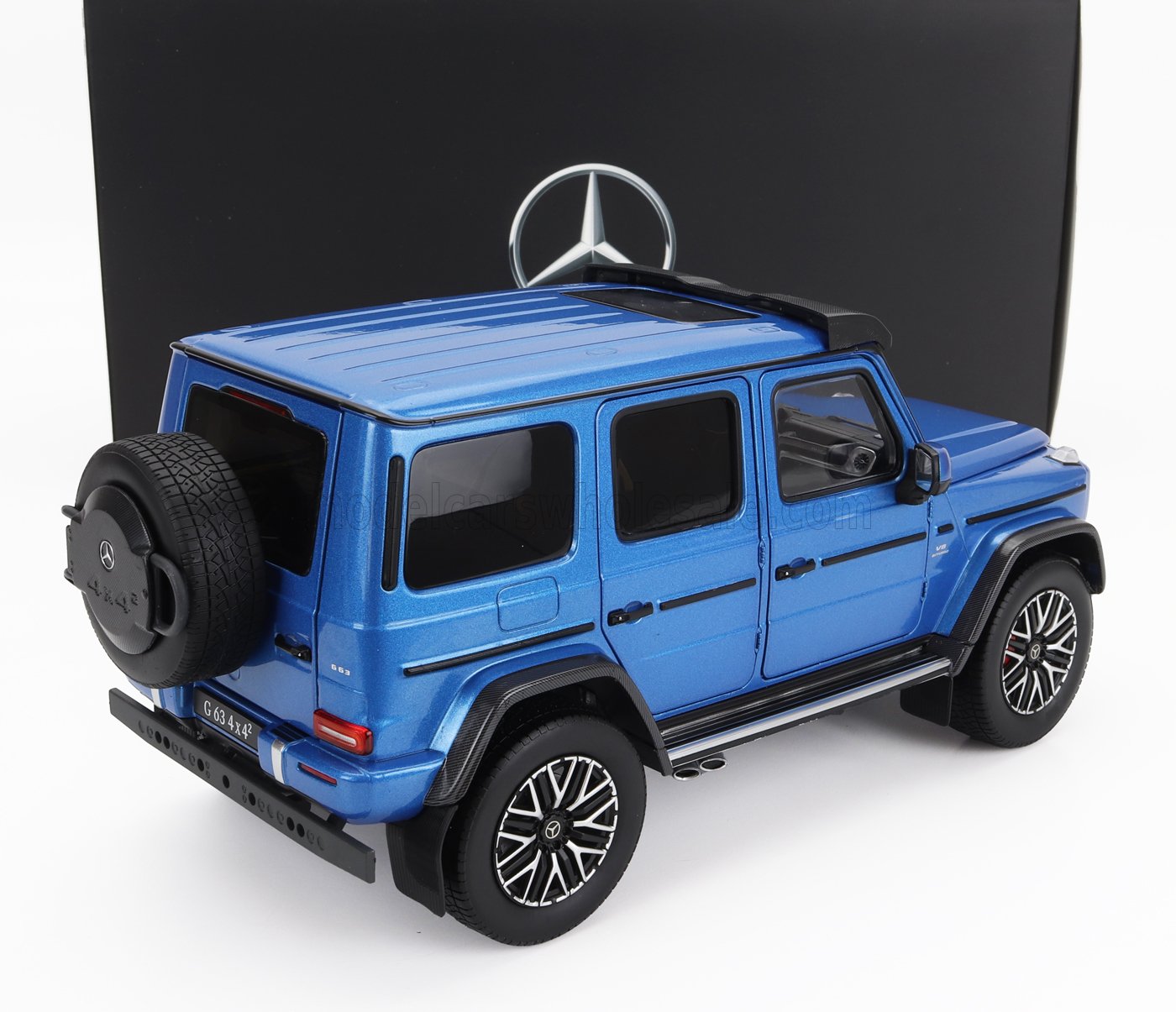 I-Scale 2020 Mercedes-Benz G63 4x4 G-Class 4.0 V8 Biturbo 585cv AMG South Sea Blue 1:18