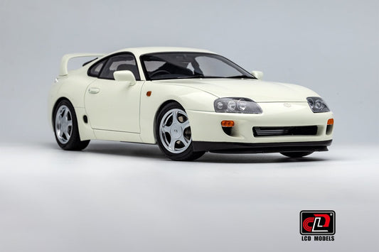 LCD Toyota Supra A80 (White color) *Comes with a lift!!* 1:18