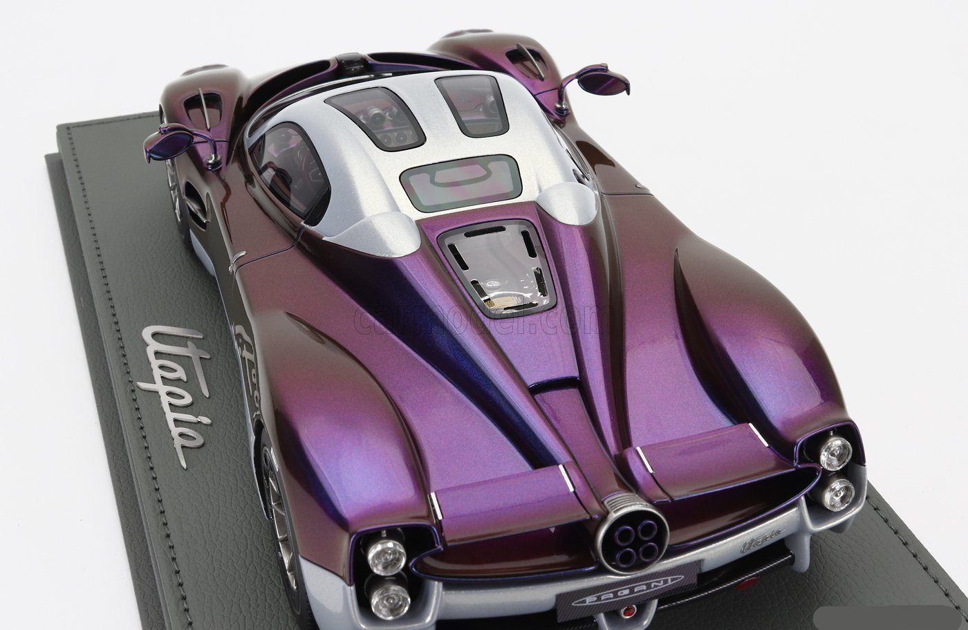 BBR 2022 Pagani Utopia Chameleon Purple Blue Metallic WITH DISPLAY 1:18