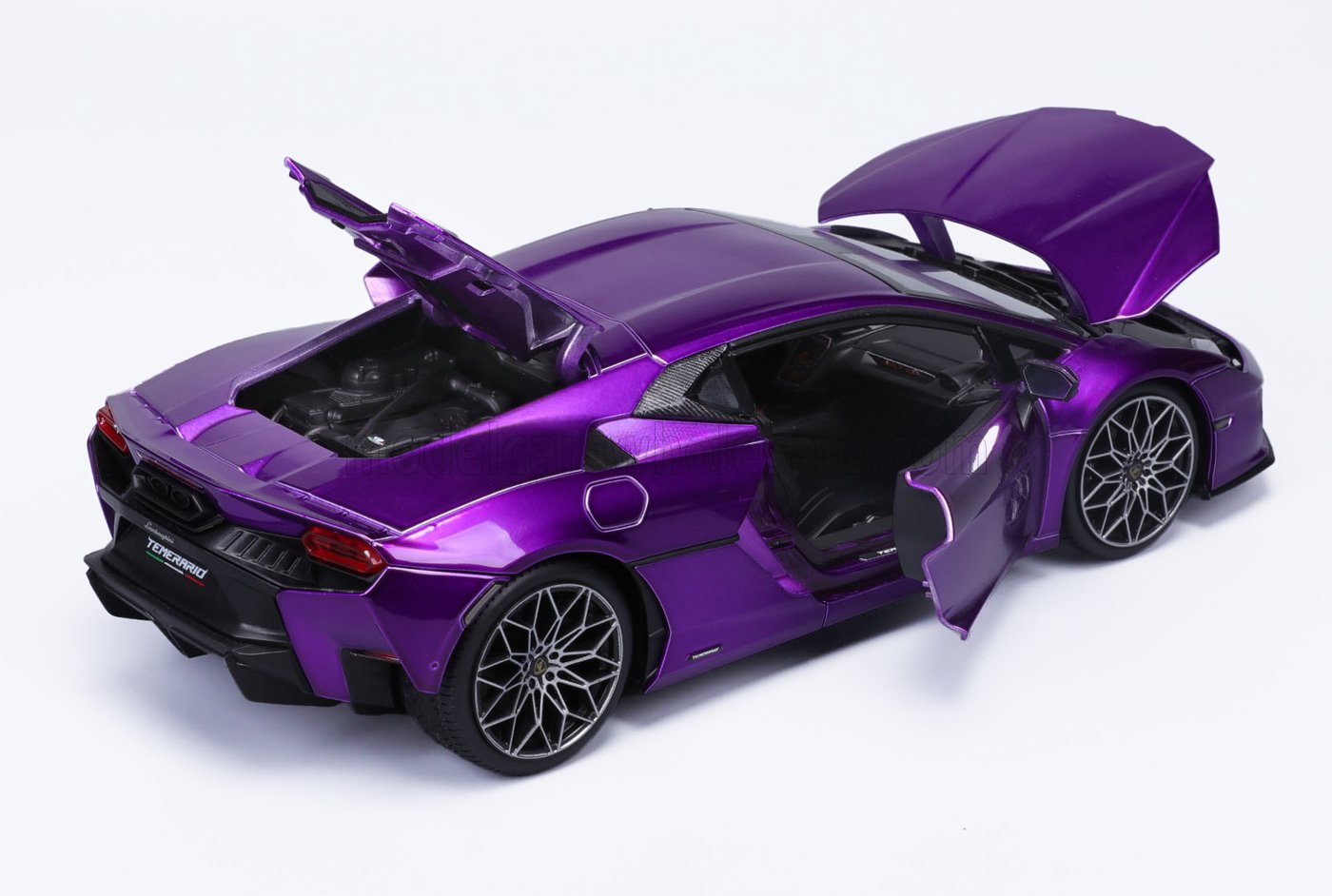 Bburago 2025 Lamborghini Temerario Purple Metallic 1:18