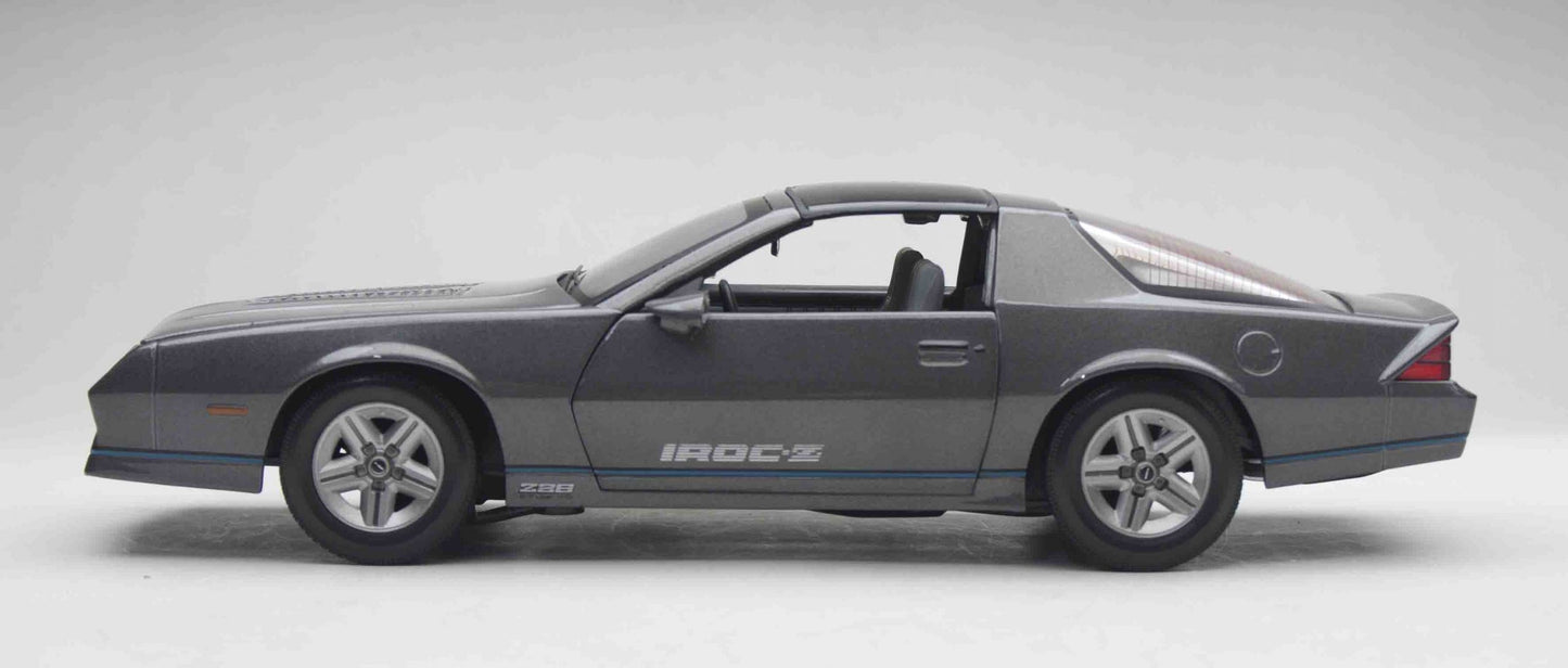 Sun-Star 1985 Chevy Camaro IROC-Z Medium Grey 1:18