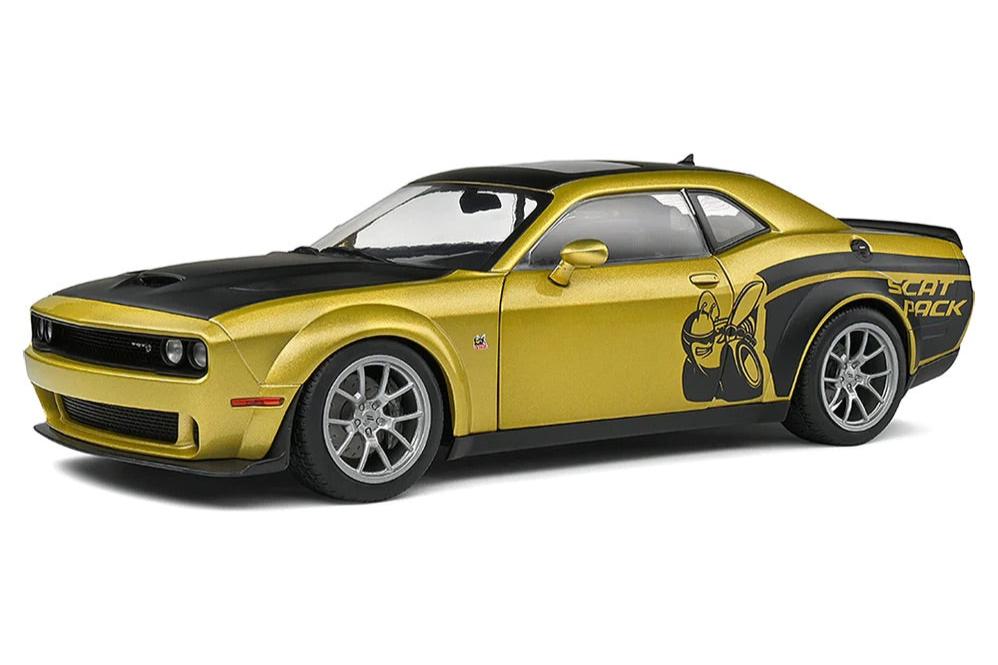 Solido 2023 Dodge Challenger R/T Scat Pack Widebody Streetfighter Goldrush G 1:18