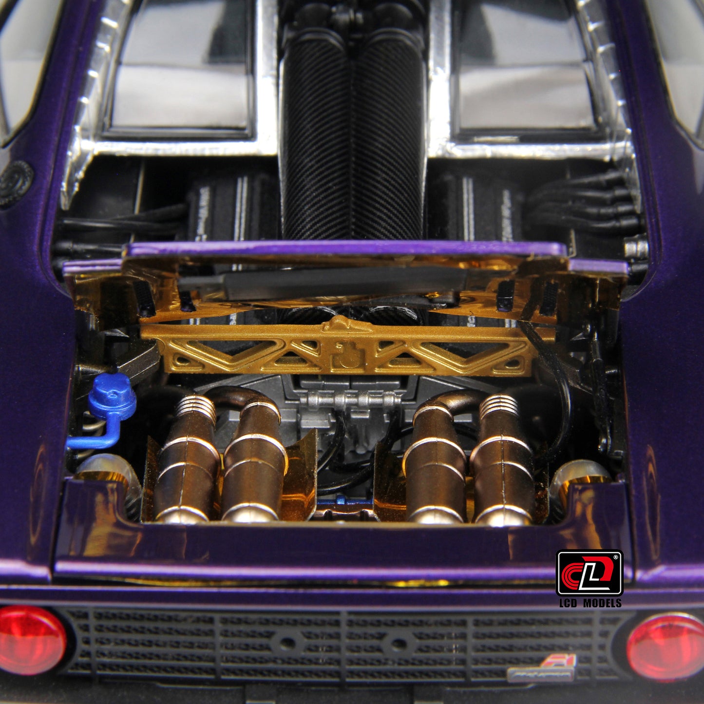 LCD 1993 Mclaren F1 Pearl Purple Metallic 1:18