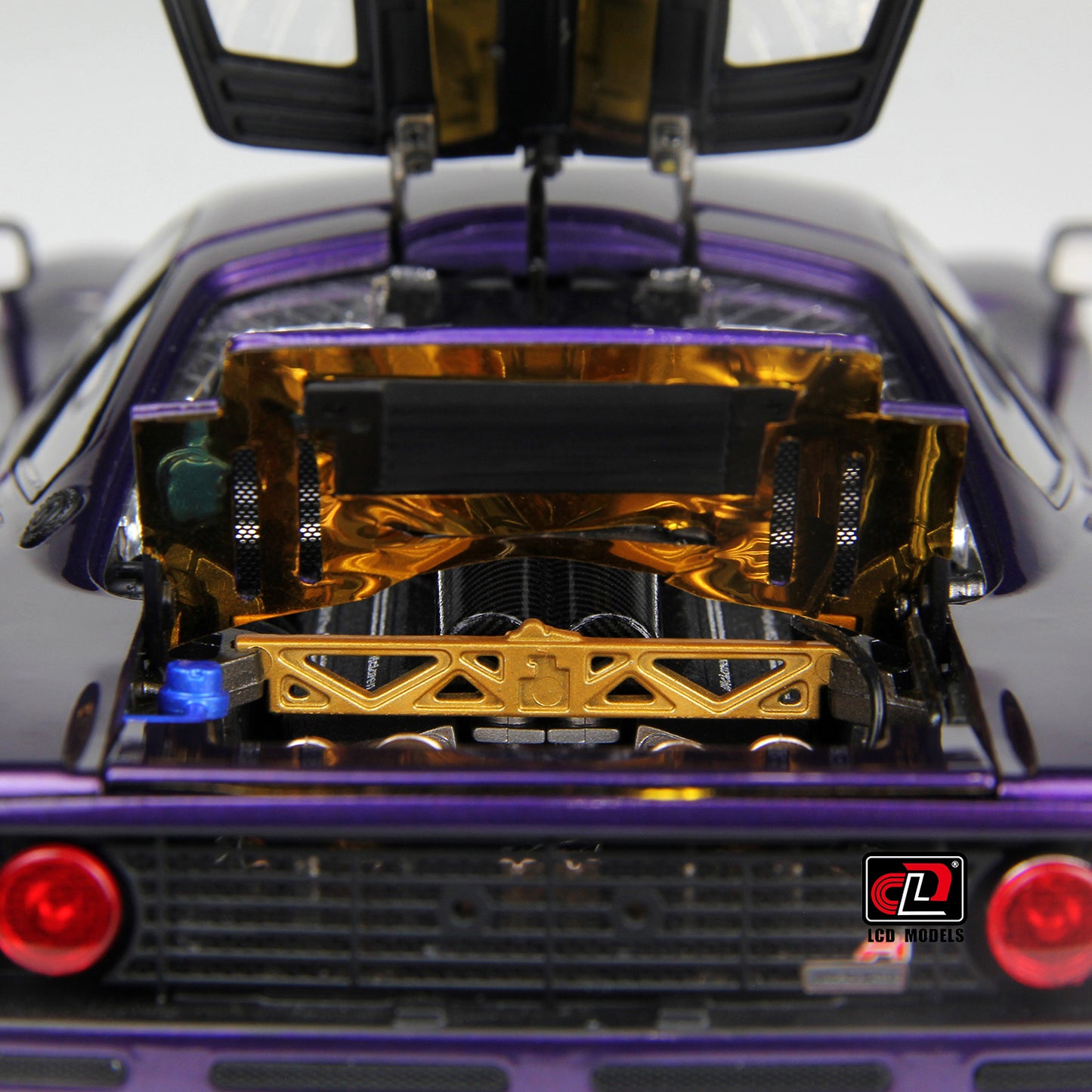 LCD 1993 Mclaren F1 Pearl Purple Metallic 1:18