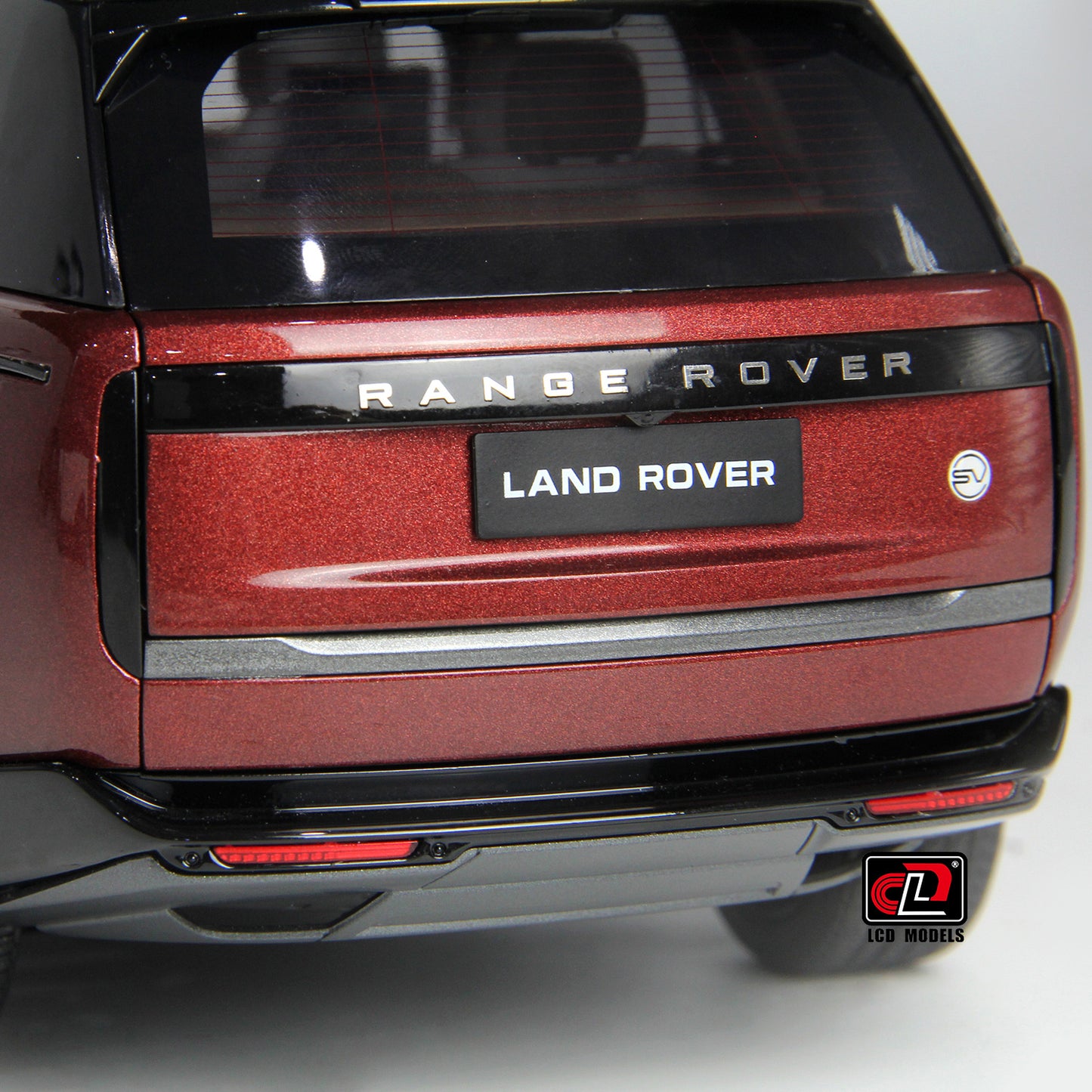 LCD 2022 Land Rover Range Rover SV Red w/ Black Wheels and Accents 1:18