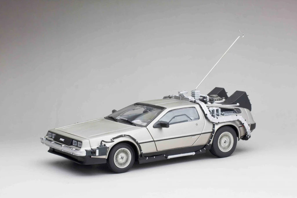 Sun-Star Delorean Time Machine from Back to the Future I 1:18