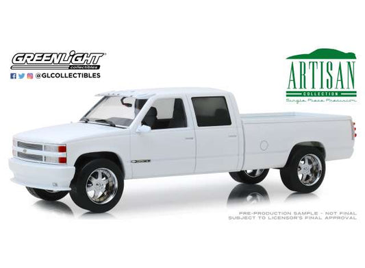 Greenlight Artisan 1997 Chevy Silverado Crew Cab 3500 Pickup Olympic White 1:18