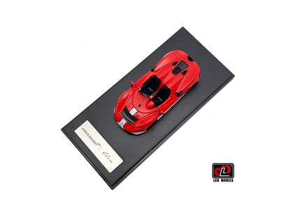 1:64 McLaren ELVA (Red and White)