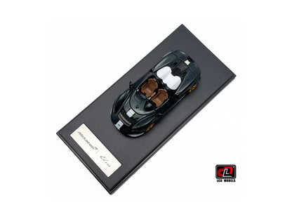 1:64 McLaren ELVA (Green and White)