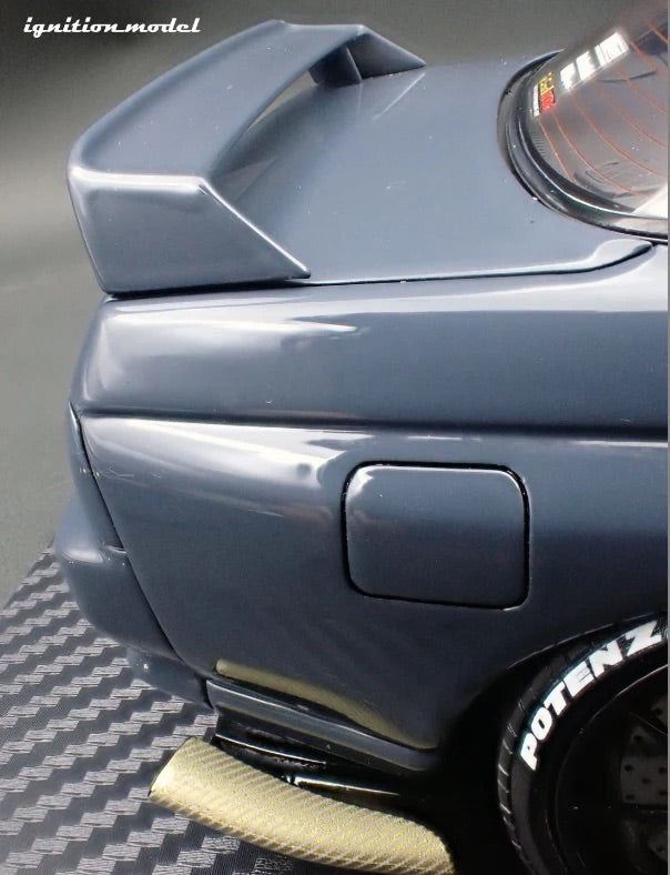 Ignition-Model Nissan Skyline GT-R R32 (VR32) Top Secret RHD Stealth Grey w/ Carbon Fiber Hood 1:18